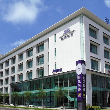 Taipung Suites Tainan Exterior photo