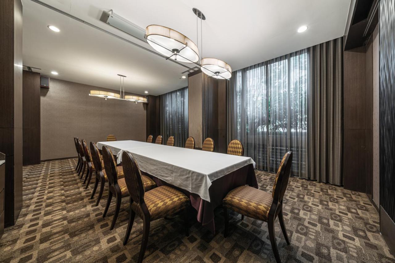 Taipung Suites Tainan Exterior photo