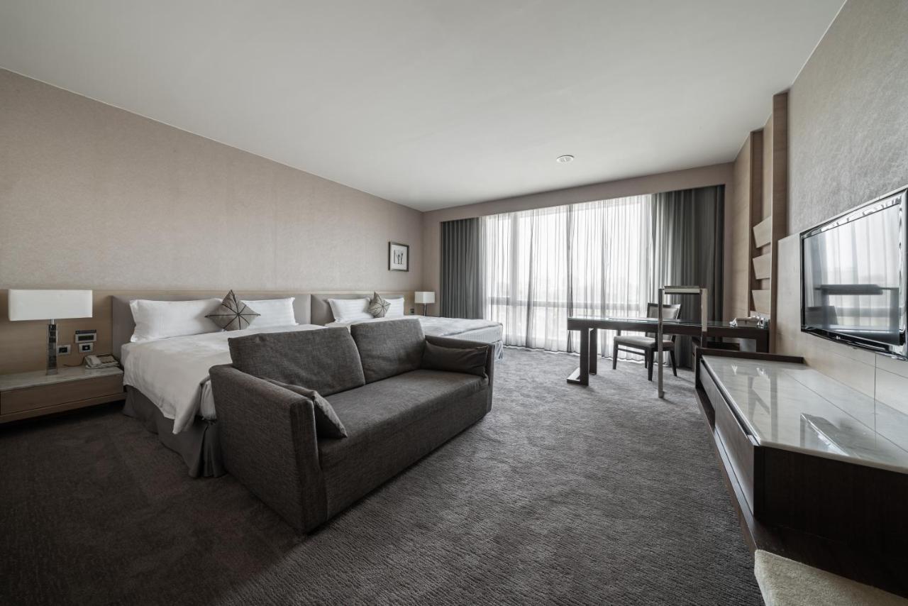 Taipung Suites Tainan Exterior photo