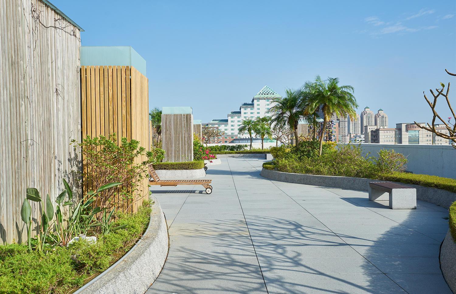 Taipung Suites Tainan Exterior photo