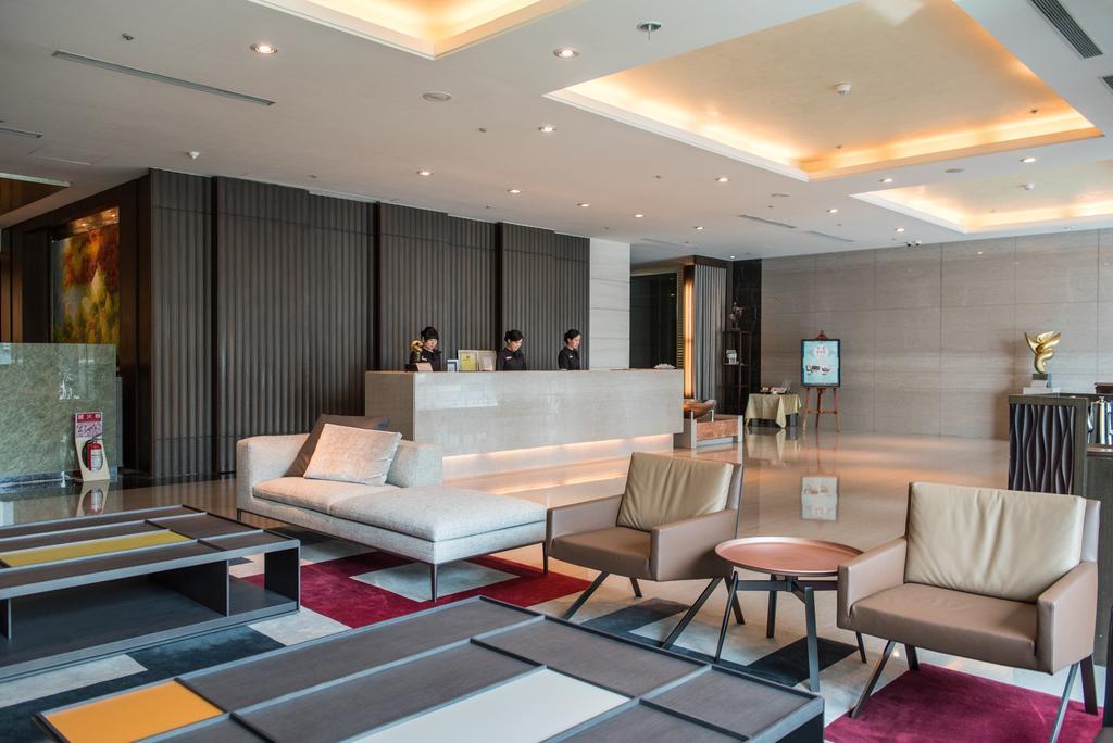 Taipung Suites Tainan Exterior photo